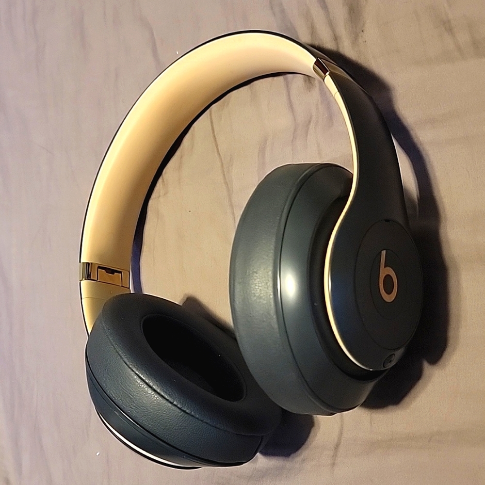Beats Studio 3